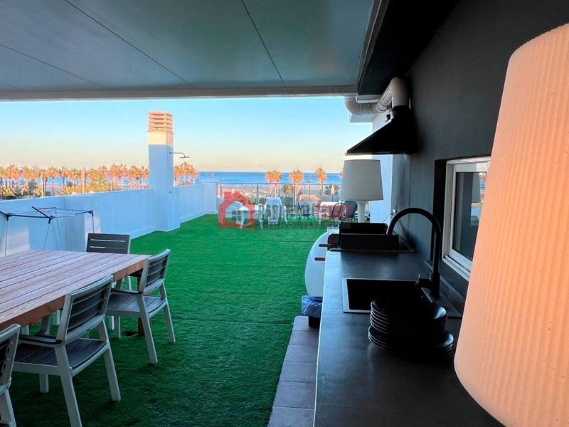 Foto 56de18ab-0fb5-439e-8761-eef012de80f9. Casa a schiera in El Cabanyal-El Canyamelar Valencia