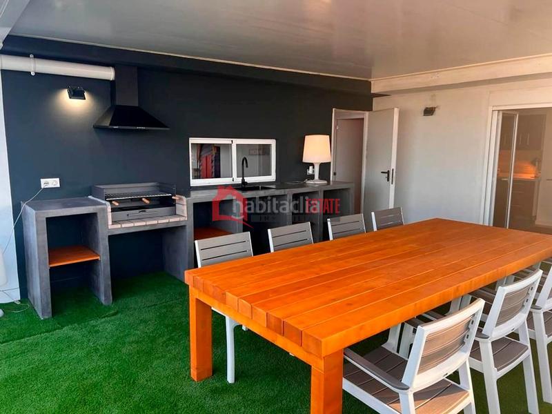 Foto 0e08c119-6d6c-4200-aa07-faee9bcf813e. Casa adossada a El Cabanyal-El Canyamelar Valencia