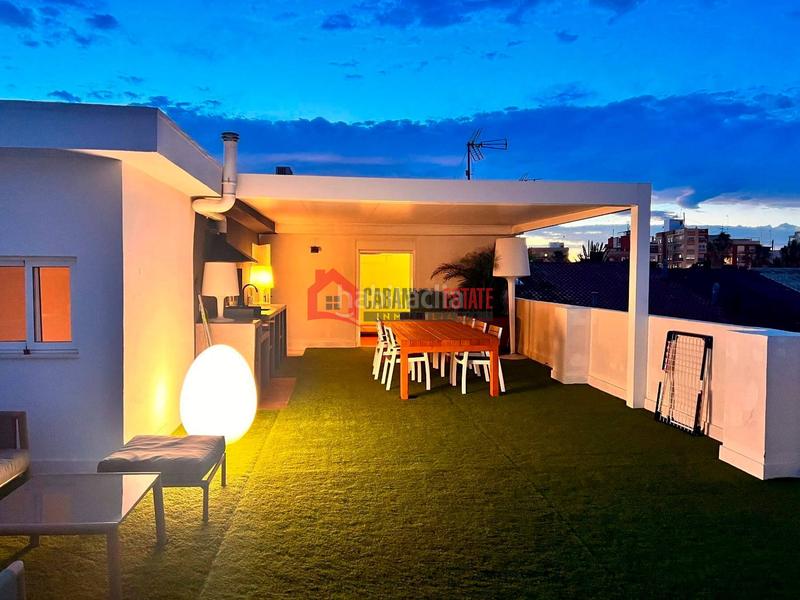 Foto 319af202-1e8d-43fb-b633-850733825f37. Casa adossada a El Cabanyal-El Canyamelar Valencia