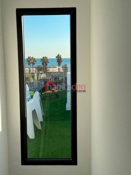 Foto 35d086e2-6285-484b-9ba2-c073fd2f06c7. Casa adossada a El Cabanyal-El Canyamelar Valencia