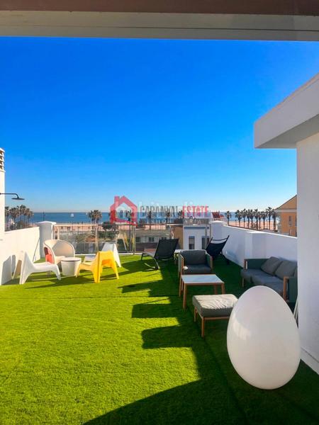 Foto 72338ff8-da5e-4b54-9b77-ef1f7cd90bcd. Casa adossada a El Cabanyal-El Canyamelar Valencia