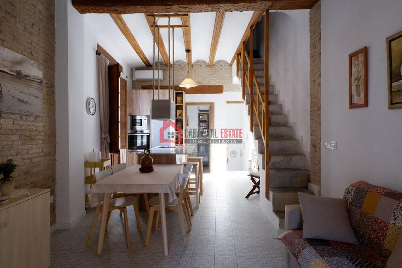 Foto 62caa1b3-983e-4af0-bce9-7480d85e4779. Rent duplex in El Cabanyal-El Canyamelar Valencia