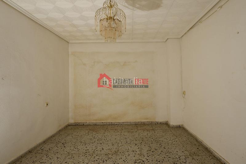 Foto 3d0a220a-5d45-4436-8ba9-6536806d2ba0. Casa adosada en Avenida de Abril-9 de Octubre Sagunt