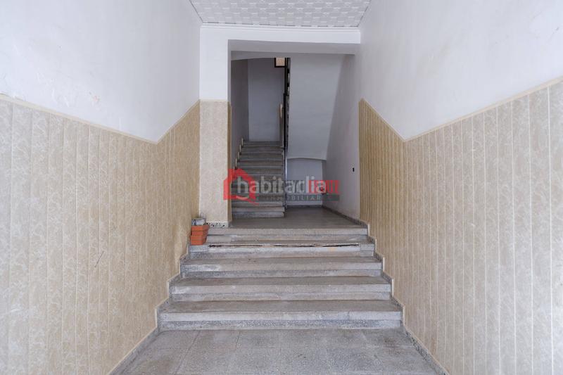 Foto 1bdc9f8c-45a1-467d-ac0b-01a6215458ca. Semi detached house in Avenida de Abril-9 de Octubre Sagunt