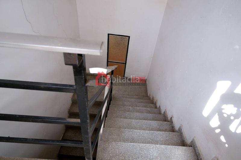 Foto 1ecc4664-5c6e-4080-895e-a8e77757fa4d. Semi detached house in Avenida de Abril-9 de Octubre Sagunt