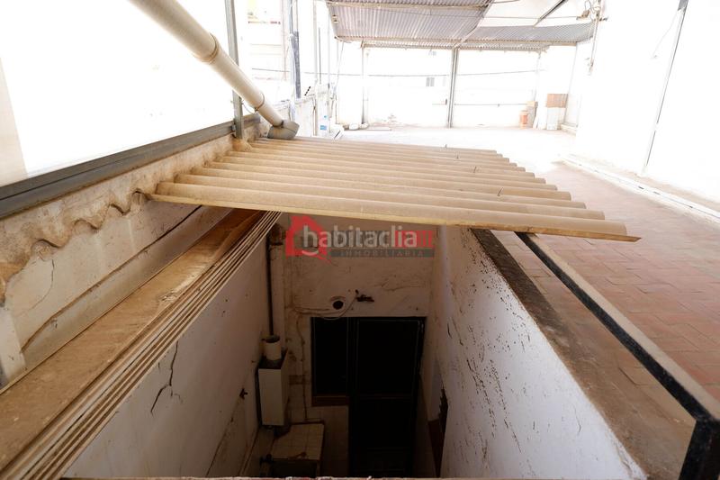 Foto 4d2a256b-447e-4de3-aeec-085fdc837f52. Semi detached house in Avenida de Abril-9 de Octubre Sagunt