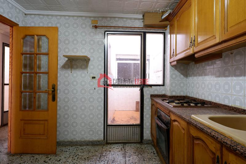 Foto 6a762bc5-6199-4bc1-8b3a-6a81bb774773. Semi detached house in Avenida de Abril-9 de Octubre Sagunt