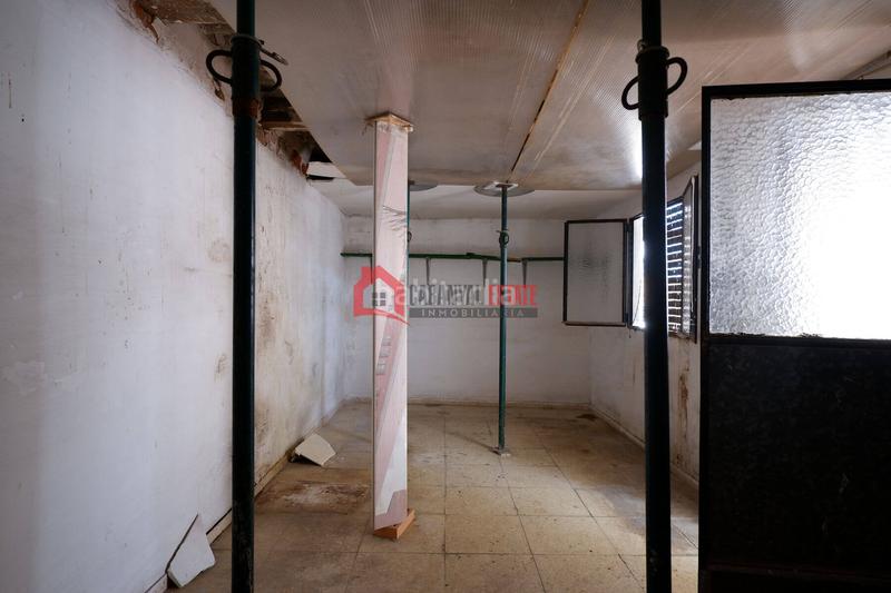 Foto bd0ad94d-637e-405c-818c-929d59a49581. Semi detached house in Avenida de Abril-9 de Octubre Sagunt