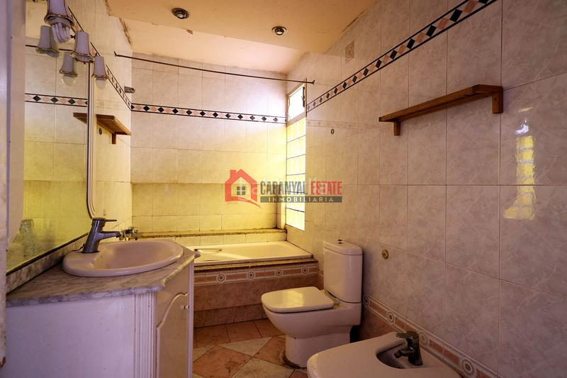 Foto aa38ab8a-d280-47db-af2c-219dfa5c9654. Duplex dans Avenida de Abril-9 de Octubre Sagunt