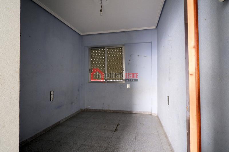 Foto 0ea60c5a-120f-49ce-81be-fec16d1e3657. Zweistöckige wohnung in Avenida de Abril-9 de Octubre Sagunt