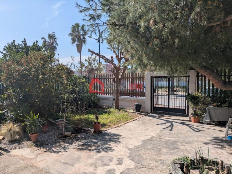 Foto b4012226-ca19-4a51-bdea-d7683ba2aad1. Apartament a El Cabanyal-El Canyamelar Valencia
