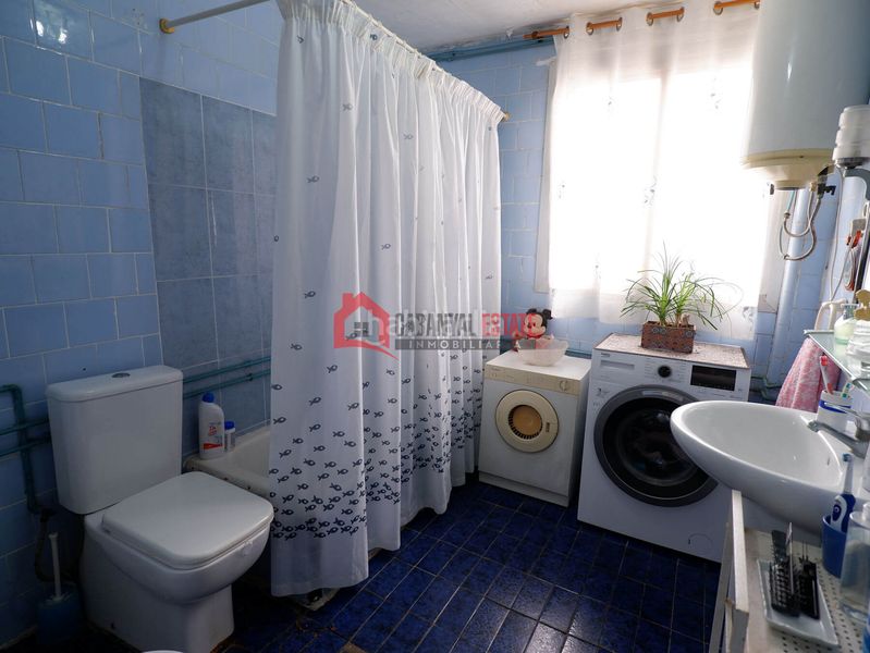 Foto 1c3e94a8-d8b3-418b-ae88-18d2cce8b53a. Casa adossada a El Cabanyal-El Canyamelar Valencia