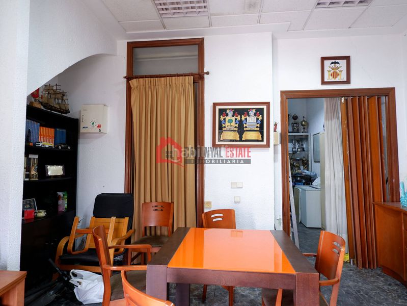 Foto 1fa343ef-7b8e-477a-ad8c-7fa7808c52f7. Casa adossada a El Cabanyal-El Canyamelar Valencia