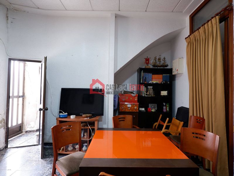 Foto 41f105f5-771d-4147-9d93-4a23b084cf16. Casa adossada a El Cabanyal-El Canyamelar Valencia