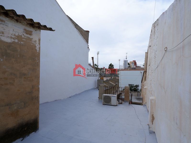 Foto 8b44dc5d-2e00-4dcc-892a-30b611d186df. Casa adossada a El Cabanyal-El Canyamelar Valencia