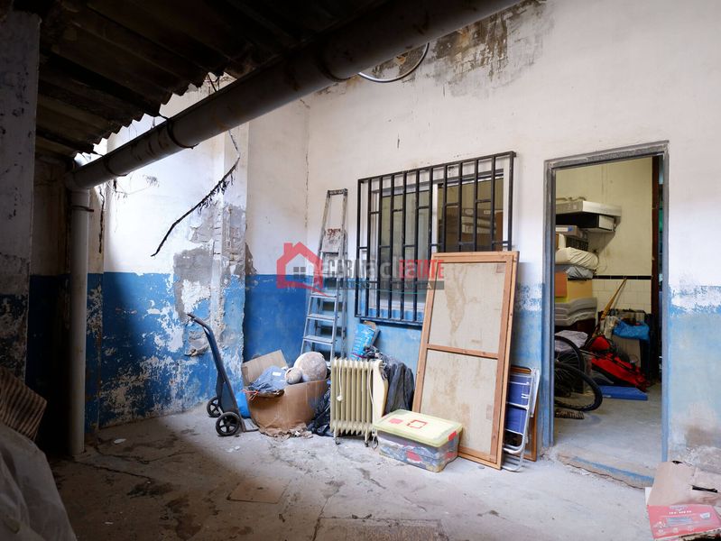 Foto b6d3cd46-b452-46b2-aaeb-147838a9f78f. Casa adossada a El Cabanyal-El Canyamelar Valencia