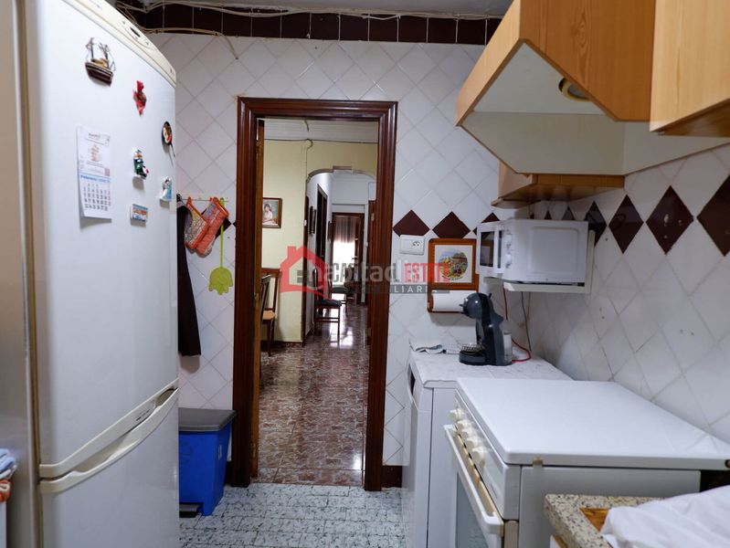 Foto c1c85420-3232-418a-9e42-4c9d55d68d35. Casa adossada a El Cabanyal-El Canyamelar Valencia