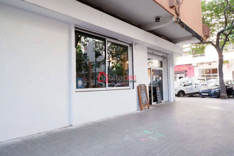 Foto cca265f1-2df6-45a8-b6b5-4474246f3f0e. Local comercial a Ciutat Jardí Valencia