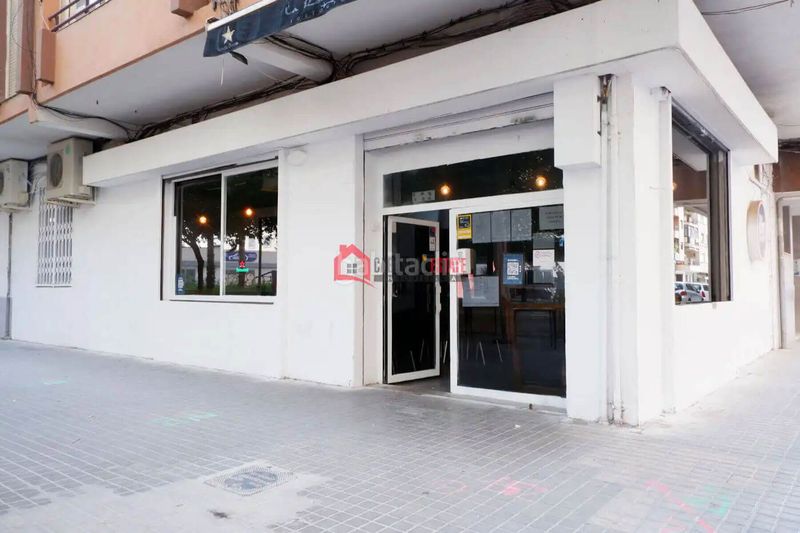 Foto db45dc9d-f7ca-420f-8183-388fc265f3ed. Local comercial a Ciutat Jardí Valencia