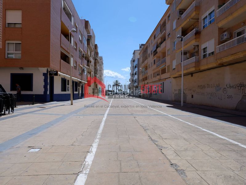 Foto 369a4310-ca1d-4b22-8d1c-2eb86114b02f. Lloguer local comercial a Las Islas Sagunt