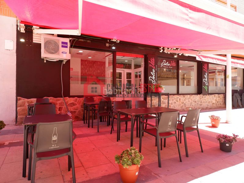 Foto a992d22d-e903-495a-a849-2f7dd116fead. Lloguer local comercial a Las Islas Sagunt