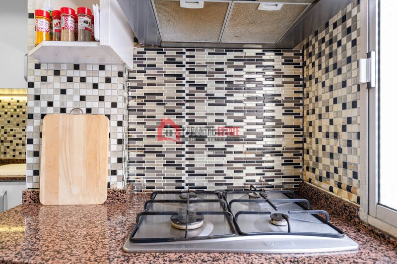 Foto c02fc0ff-0ce3-4fc6-9257-69907382cf3a. Apartamento en Barrio de Patraix Valencia
