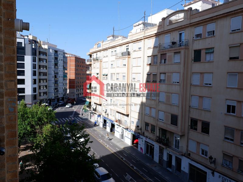Foto 0de9d65e-ce9b-4f73-a464-039d2192c091. Apartamento en Mestalla Valencia