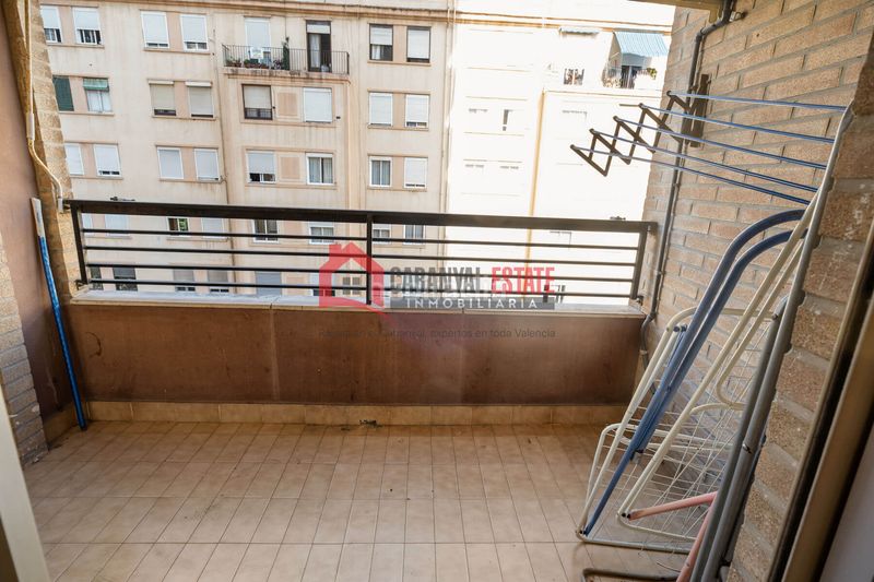 Foto 31664693-b350-43d6-aba9-9f48625d6c19. Apartamento en Mestalla Valencia