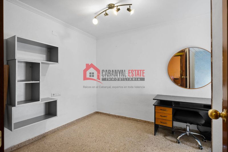 Foto 362b3960-6de9-416f-9832-6354c83618da. Apartamento en Mestalla Valencia