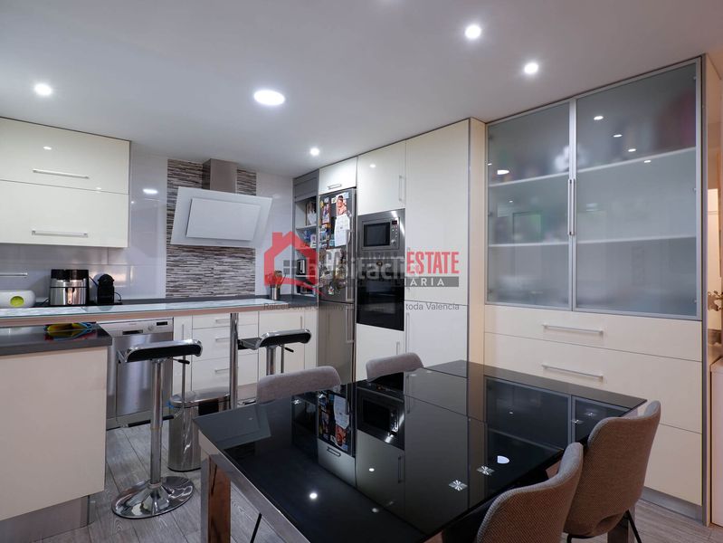 Foto 10fceacd-3c1e-4b68-9ab5-70292f86e45b. Apartamento en El Cabanyal-El Canyamelar Valencia