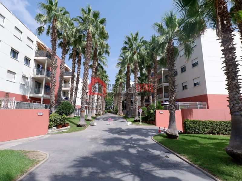 Foto 7acc8dc2-59b6-4104-9899-80fc9fe5cc56. Flat with heating parking pool in Riba - roja de Túria