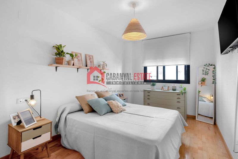Foto b0d23dea-b2a5-4204-bfa9-bc50831f908e. Flat with heating parking pool in Riba - roja de Túria