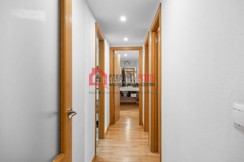 Foto e1f888f9-d972-4f7e-a482-59ee7c416ed9. Flat with heating parking pool in Riba - roja de Túria