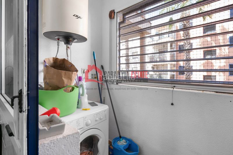 Foto f9609890-0409-468f-9664-e5b6377813fd. Flat with heating parking pool in Riba - roja de Túria