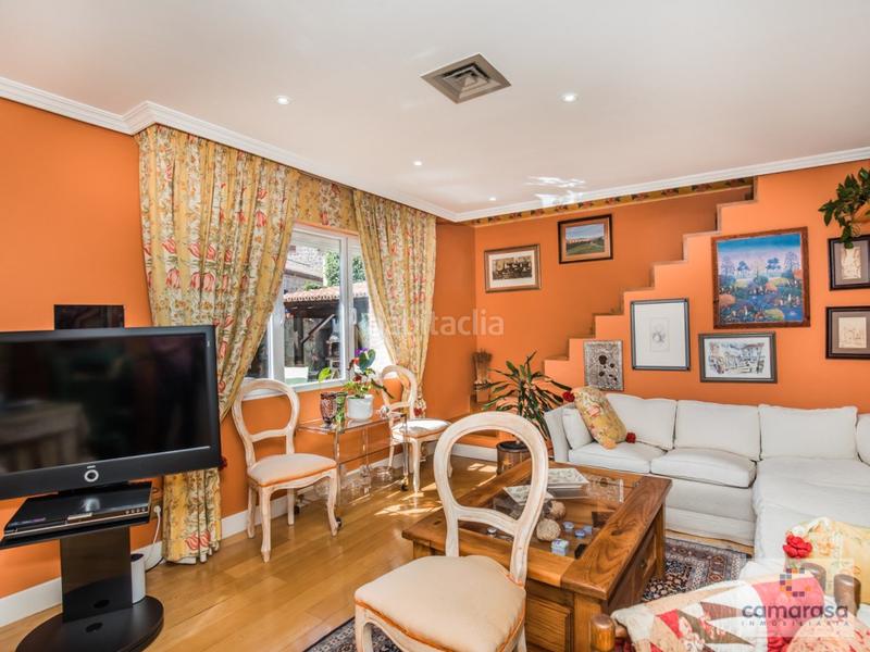 Foto 25121f6d-75e1-4b8d-88b1-b3ba11787394. Chalet dans bajada losa 14 dans Cuatro Postes Ávila