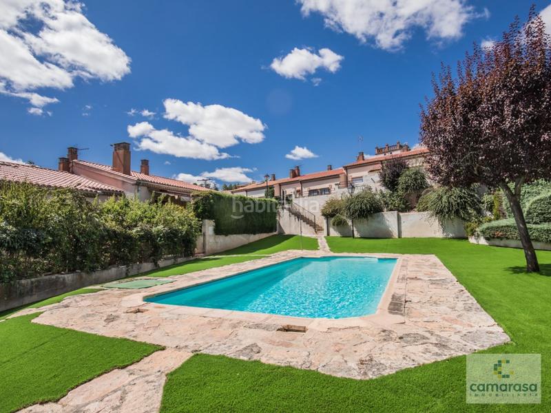 Foto 7387380e-5845-42e1-8eee-42128e9557fd. Chalet dans bajada losa 14 dans Cuatro Postes Ávila