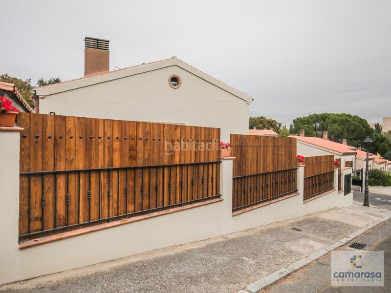 Foto 83d04757-3fbd-43ac-ac1c-f7e86b13a9d2. Chalet dans bajada losa 14 dans Cuatro Postes Ávila
