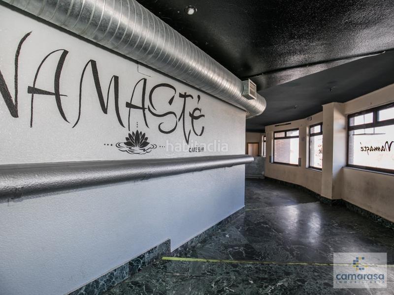 Foto 5534443e-70b8-410b-a9de-330d38db3c30. Local comercial a avenida portugal 47 a Centro Ávila