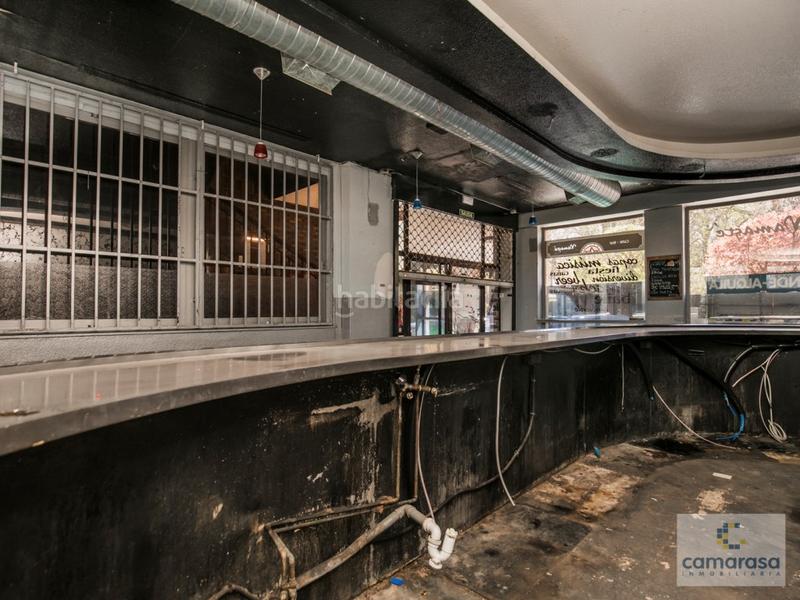 Foto 635db7c5-e009-4395-bde8-dbf66ca12aa1. Local comercial a avenida portugal 47 a Centro Ávila