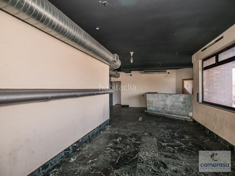 Foto 995720ef-b03b-4a80-9ff3-e18cc7fa1380. Local comercial a avenida portugal 47 a Centro Ávila