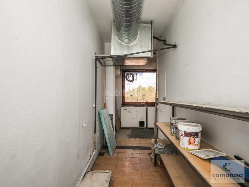 Foto aafd8411-3ef2-4e1c-80bf-9e1741f50de3. Local comercial a avenida portugal 47 a Centro Ávila