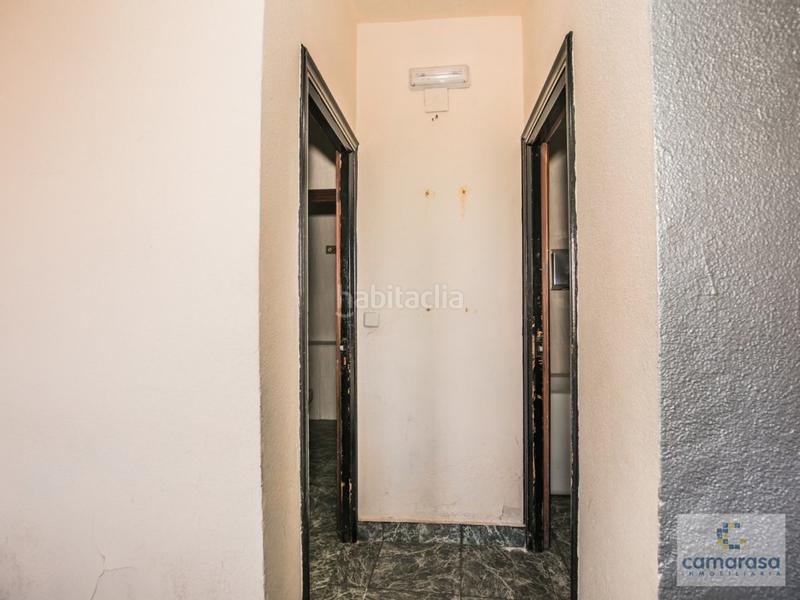 Foto bb1e0a72-35ed-43de-846e-7a0762f0faca. Local comercial a avenida portugal 47 a Centro Ávila