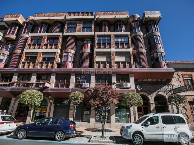 Foto c560f0a1-d718-40d4-bce6-4fe90943b84f. Local comercial a avenida portugal 47 a Centro Ávila