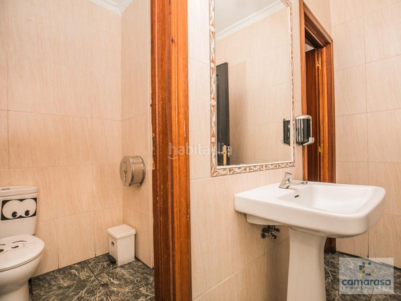 Foto e62f6e27-1ce0-4f11-8537-e3e4e64ea8e1. Local comercial a avenida portugal 47 a Centro Ávila