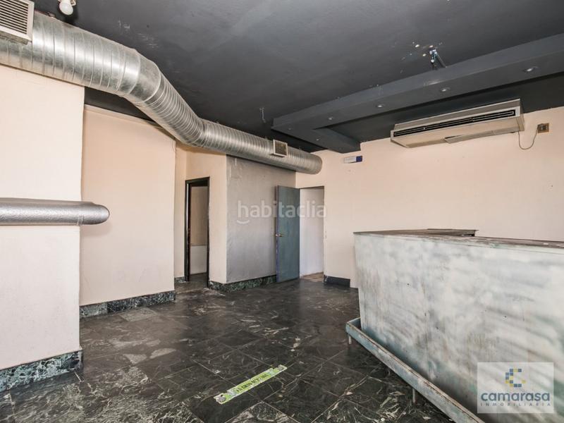 Foto f03b912b-c2ec-46dd-b396-71d6e0fb0c95. Local comercial a avenida portugal 47 a Centro Ávila