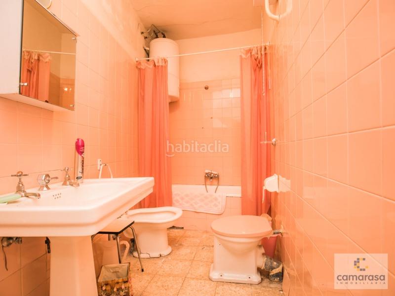 Foto a3d819ff-1c44-41ef-8056-b1f6a503f7d5. Casa a calle marques de benavites 6 a Murallas Ávila