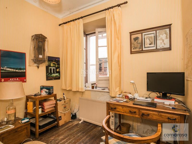 Foto f95b2d54-b60b-4825-9a8d-f8e9f012622b. Casa a calle marques de benavites 6 a Murallas Ávila