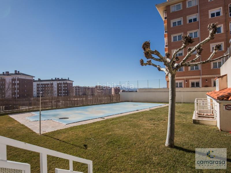 Foto 842bb3d7-f2ca-4d63-8c47-24b9f4bab67e. Location appartement dans calle agustín rodríguez sahagún 36 dans Ávila