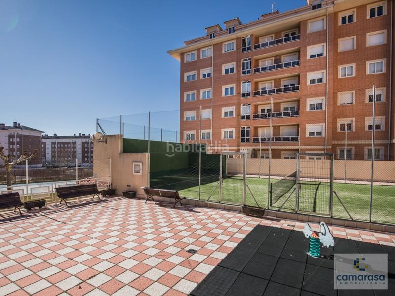 Foto 85d9dd51-fb8c-4aa8-b085-4dcc567b1163. Location appartement dans calle agustín rodríguez sahagún 36 dans Ávila