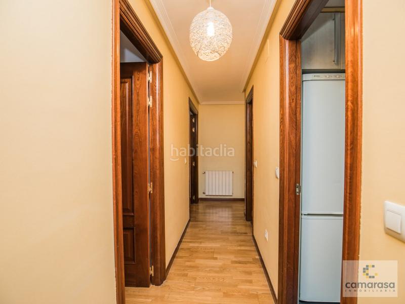 Foto b51014f0-801d-48e4-b9f0-ba053faa782b. Location appartement dans calle agustín rodríguez sahagún 36 dans Ávila